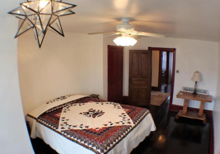 Stone Hollow Farms Bed and Breakfast Mercersburg Eksteriør billede